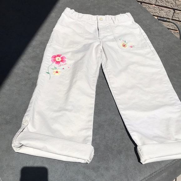 Osh Kosh summer embroidered khaki roll up pants 🌸 - Picture 2 of 8